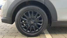 MINI Hatchback 1.5 Cooper Classic Premium 5dr Auto Petrol Hatchback